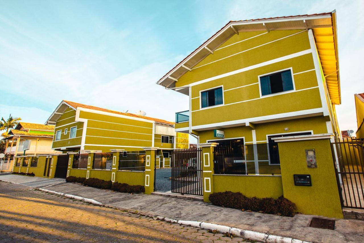 Apartpousada Residencial Dos Reis Sao Francisco do Sul Dış mekan fotoğraf